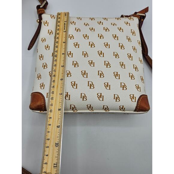 Dooney & Bourke Gretta Women's Crossbody Purse Handbag Leather‎ White/Tan - Picture 12 of 16